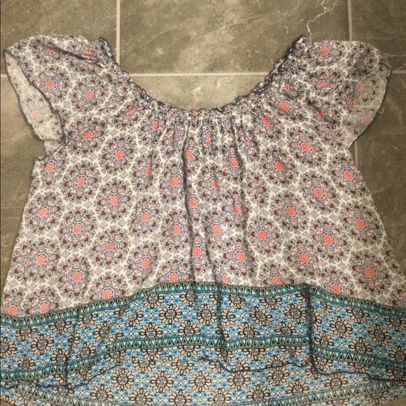 Aeropostale Tops - 🌸A cute top  🌸